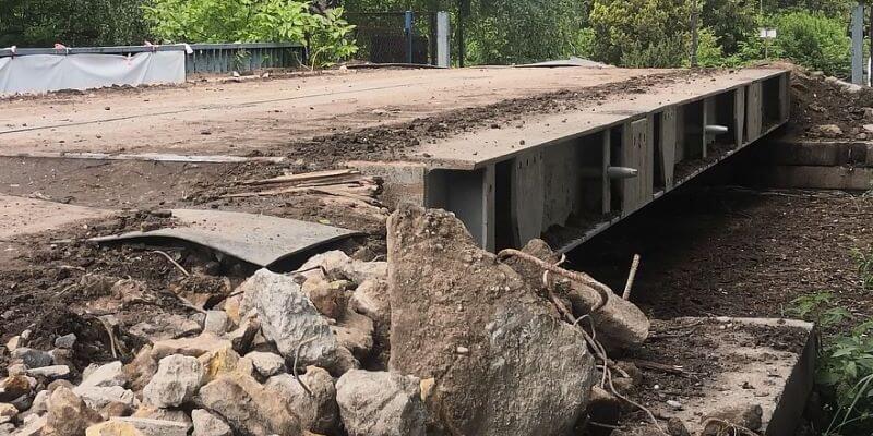 Bridge over bridge for construction site support