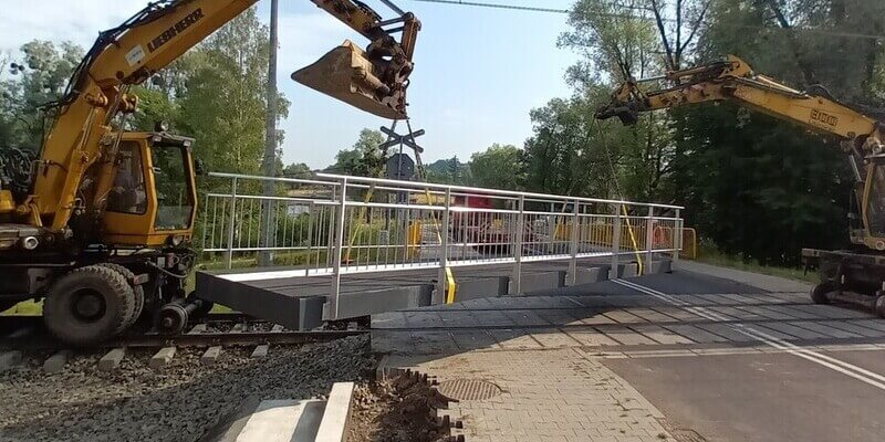 JFB bridge as railway station platform access